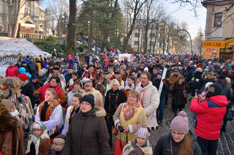 Wędrowali przez Krupówki 