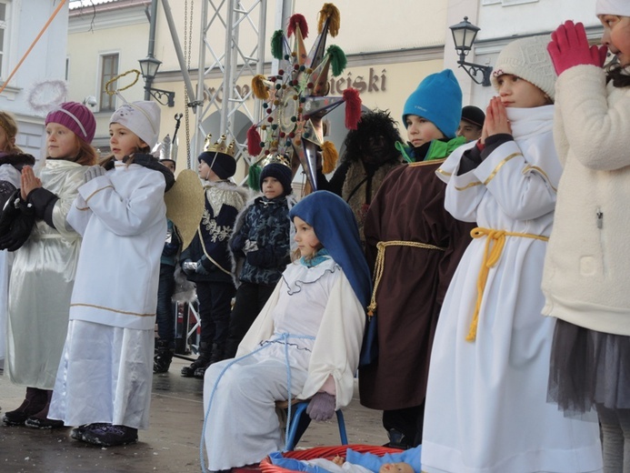 Orszak Trzech Króli w Bielsku-Białej AD 2016 - u celu, na rynku