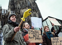 Demonstracja żądająca ochrony dla kobiet przed imigrantami do niedawna byłaby w Niemczech nie do pomyślenia