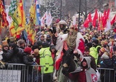 Kilkutysięczny barwny pochód z Mędrcami na czele przeszedł ulicami Gdańska 