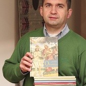 Rafał Monita swoją fascynację kościołami Podhala, Spisza i Orawy przekuł w cykl książek na ich temat