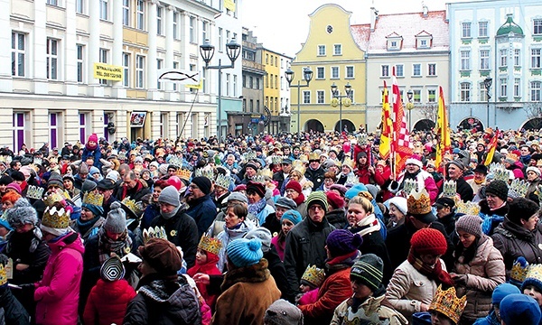 Prawie cały gliwicki rynek zapełnili uczestnicy orszaku