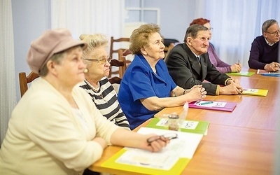 Organizatorzy mają nadzieję, że dzięki tym pogadankom ich uczestnicy będą m.in. potrafili sami obronić się przed naciągaczami