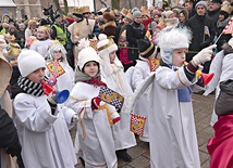  W Szydłowcu maszerowano przy śpiewie kolęd, a najmłodsi dzielnie przygrywali