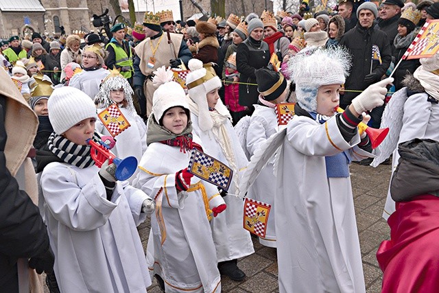  W Szydłowcu maszerowano przy śpiewie kolęd, a najmłodsi dzielnie przygrywali