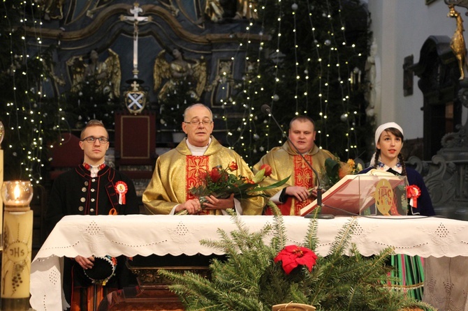 Polonez maturzystów w Łowiczu