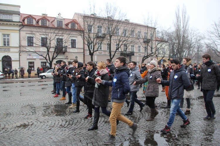 Polonez maturzystów w Łowiczu