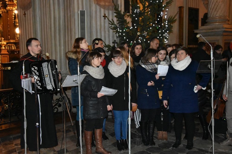 Kolędowanie z kardynałem 2016