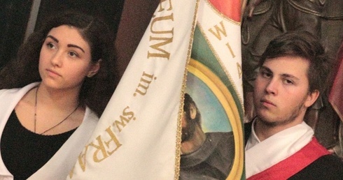 Katolik w czołówce