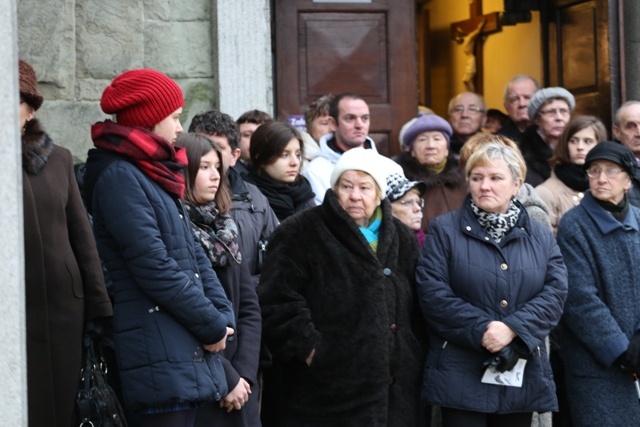 Ostatnie pożegnanie śp. ks. kan. Karola Psurka