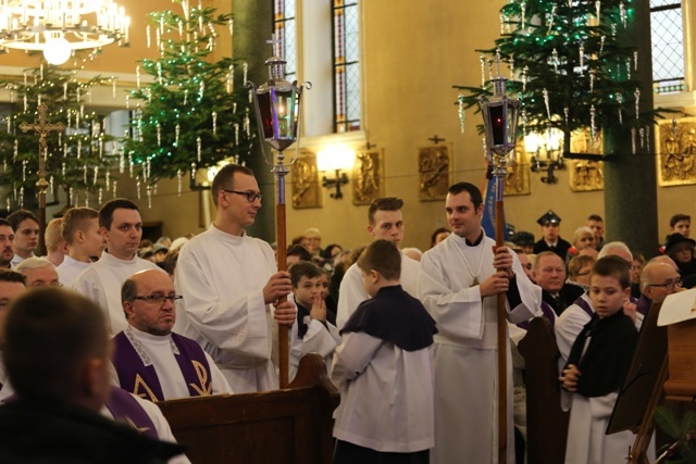 Ostatnie pożegnanie śp. ks. kan. Karola Psurka