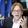 Guy Verhofstadt krytykuje polski rząd, zapominając, że kiedy był premierem Belgii, w jego kraju przez 1,5 roku nie zdołano utworzyć rządu, a jedna ze stołecznych dzielnic stała się wylęgarnią terrorystów atakujących dziś europejskie miasta