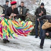 Pan Kazek z konikiem  oraz Mateusz  w brawurowej roli Żyda. Kolędowanie 2016!