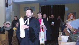 Modlitwę poprowadził gospodarz spotkania duchowny luterański  ks. Dariusz Chwastek