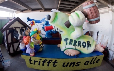 Terror w karnawałowym wdzianku