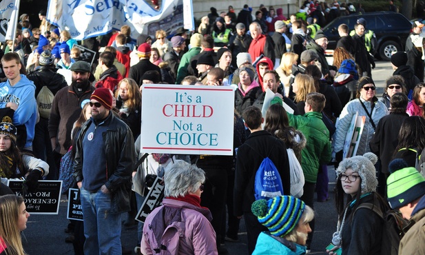 Amerykanie przeciw aborcji na życzenie