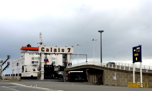 Calais: Przyślijcie wojsko!