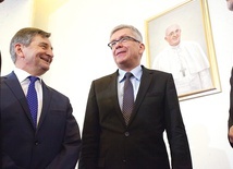 O przygotowaniach do obchodów rocznicowych opowiadali m.in. Marek Kuchciński i Stanisław Karczewski, marszałkowie Sejmu i Senatu