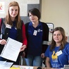  Nad całością czuwały m.in. wolontariuszki (od lewej): Anna Matuszewska, Sylwia Pięta i Klaudia Miśkiewicz