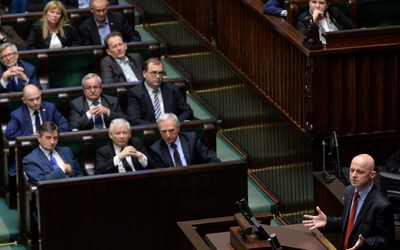 Sejm uchwalił budżet na 2016 r. 