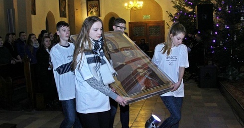 Symbole ŚDM w Wałczu
