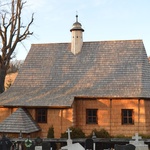 Drewniany kościółek w Trybszu