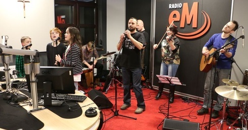 Dobre Ludzie w Radiu eM podczas koncertu