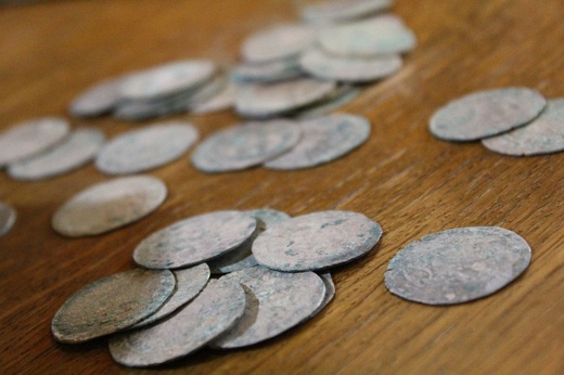 Średniowieczne monety w Wałbrzychu