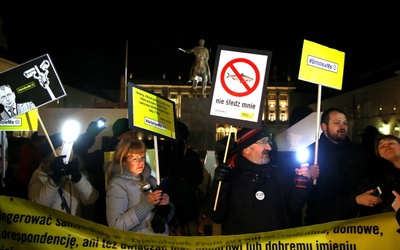 Protesty przed Pałacem Prezydenckim