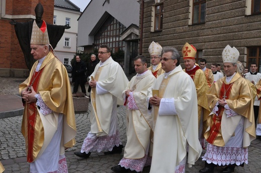 Święcenia bp. Leszka Leszkiewicza, cz. I