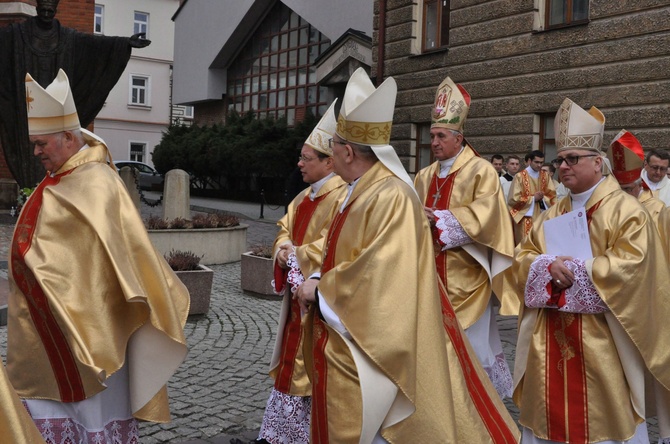 Święcenia bp. Leszka Leszkiewicza, cz. I