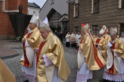 Święcenia bp. Leszka Leszkiewicza, cz. I