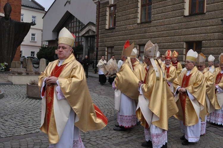 Święcenia bp. Leszka Leszkiewicza, cz. I