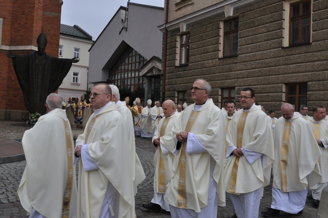 Święcenia bp. Leszka Leszkiewicza, cz. I