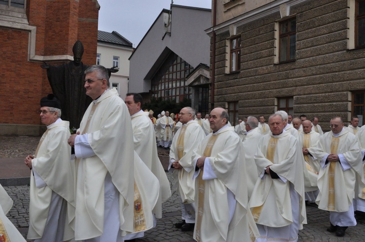 Święcenia bp. Leszka Leszkiewicza, cz. I