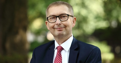 - Ciągle borykam się z syndromem konfliktu dawcy i biorcy, z powikłaniami po przeszczepie, ale dzięki ludzkiej modlitwie pokonałem białaczkę - mówi Artur Górski