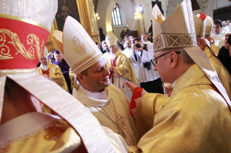 Święcenia biskupie ks. Leszkiewicza, cz. I. Liturgia i ryt święceń