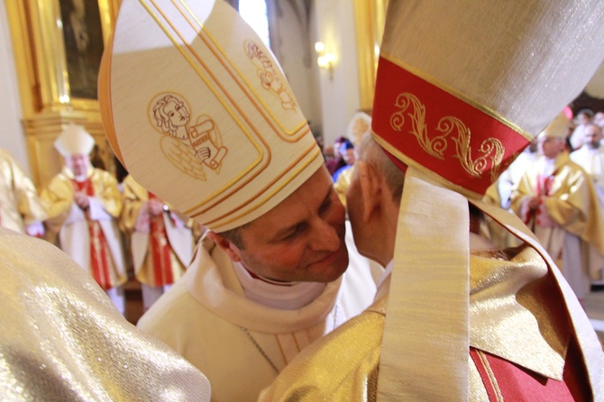 Święcenia biskupie ks. Leszkiewicza, cz. I. Liturgia i ryt święceń