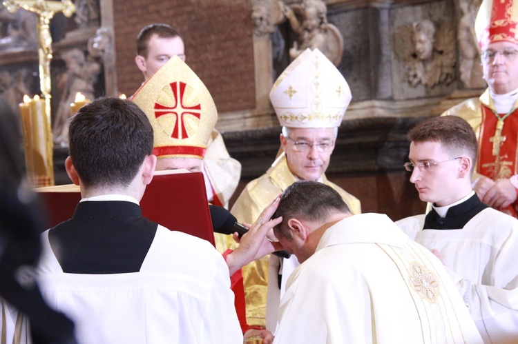 Święcenia biskupie ks. Leszkiewicza, cz. I. Liturgia i ryt święceń