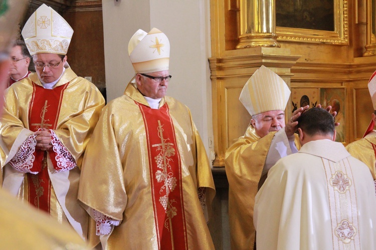 Święcenia biskupie ks. Leszkiewicza, cz. I. Liturgia i ryt święceń