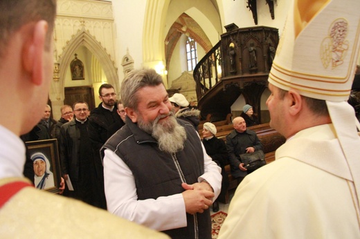 Święcenia biskupie ks. Leszkiewicza, cz. II. Goście i życzenia.