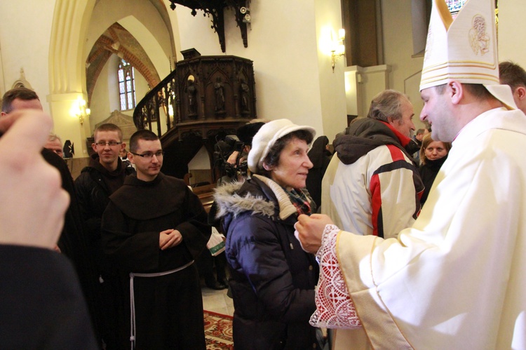 Święcenia biskupie ks. Leszkiewicza, cz. II. Goście i życzenia.