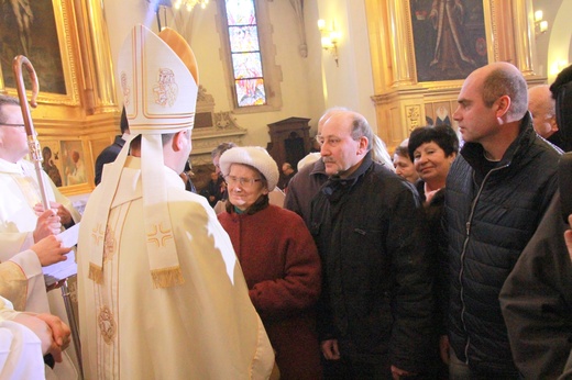 Święcenia biskupie ks. Leszkiewicza, cz. II. Goście i życzenia.