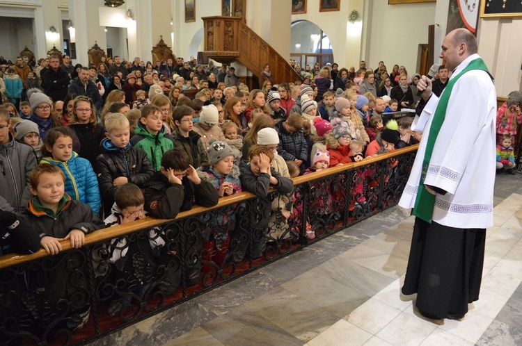 Losowanie królików w parafii NSPJ