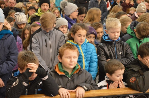 Losowanie królików w parafii NSPJ