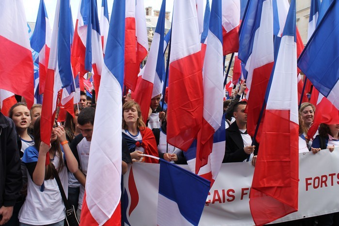 Francja: Ofensywa narodowców