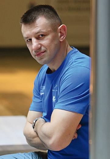 Tomasz Adamek, bokser, pochodzący z Gilowic.  50 zwycięstw, 30 nokautów, 4 przegrane