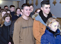  Młodzi oddali cześć relikwiom św. s. Faustyny