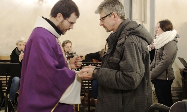 Sakrament przyjmował każdy, kto potrzebował umocnienia w przeżywaniu choroby