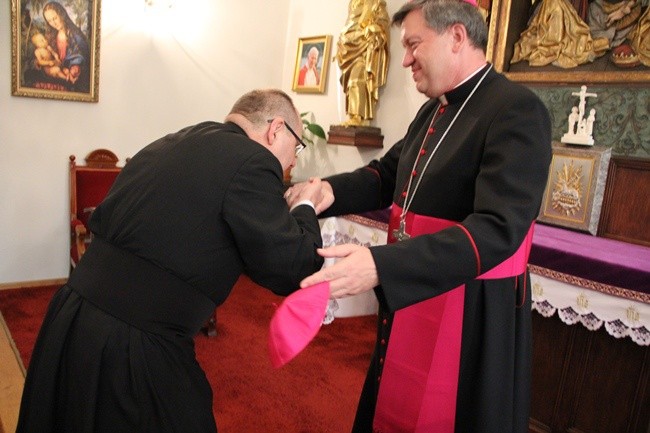 Pierwsze chwile biskupiej posługi